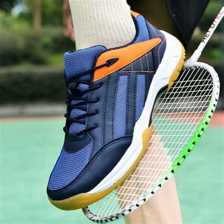 Are badminton and table tennis shoes the same?