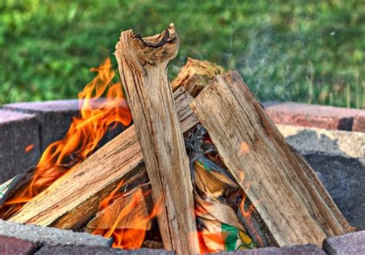 Are campfires bad for your lungs?
