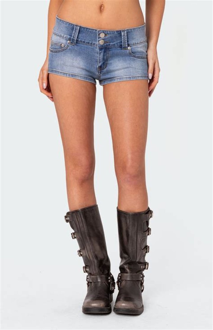 Are denim shorts in fashion?