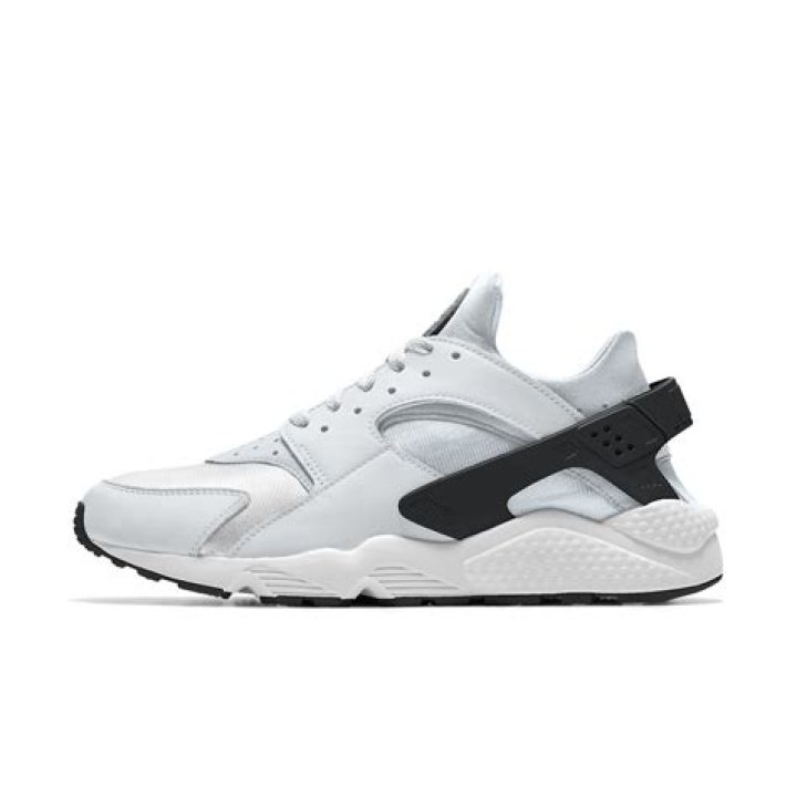 Are Nike huaraches unisex?