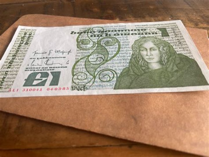 Are old Irish pound notes worth anything?
