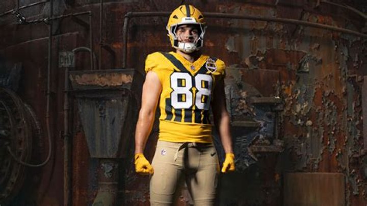 Are Packers yellow or gold?