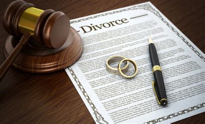 Are the litigants on divorce court actors?