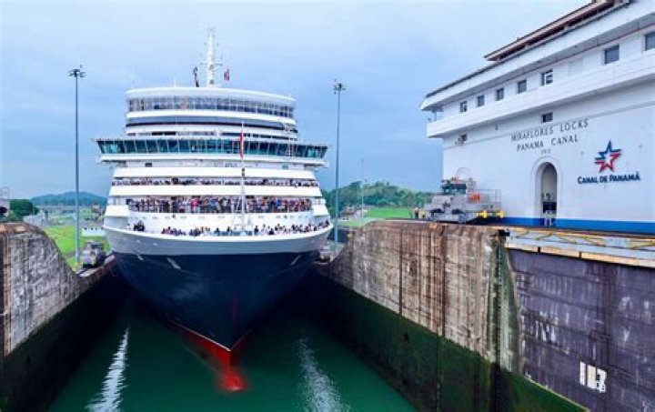 Can all cruise ships go through the Panama Canal?