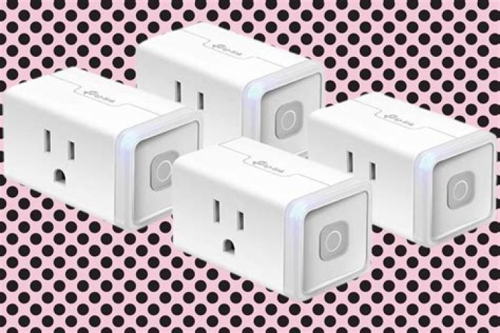 Can echo dot control smart plugs?