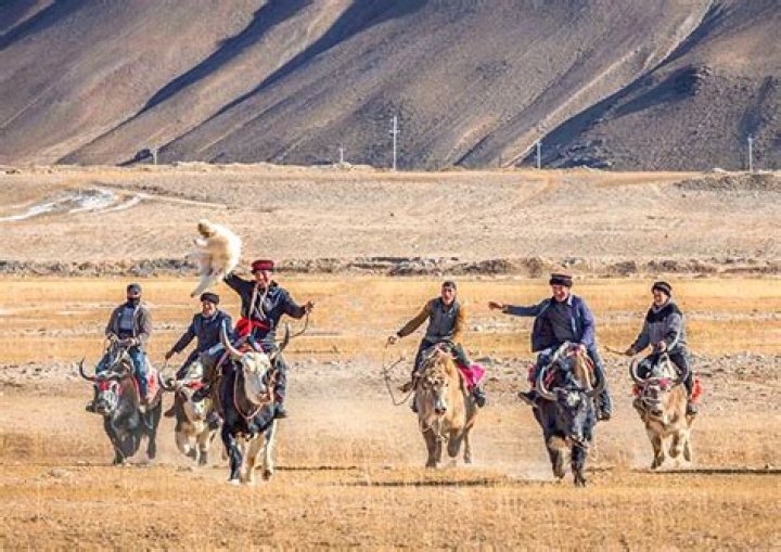 Can foreigners visit Xinjiang?