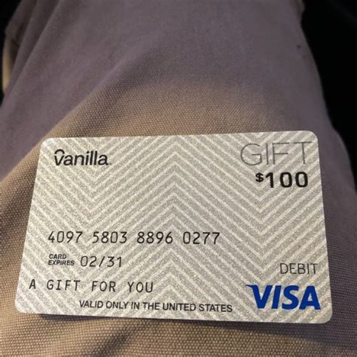 Can I buy a Lowe's gift card with a credit card?