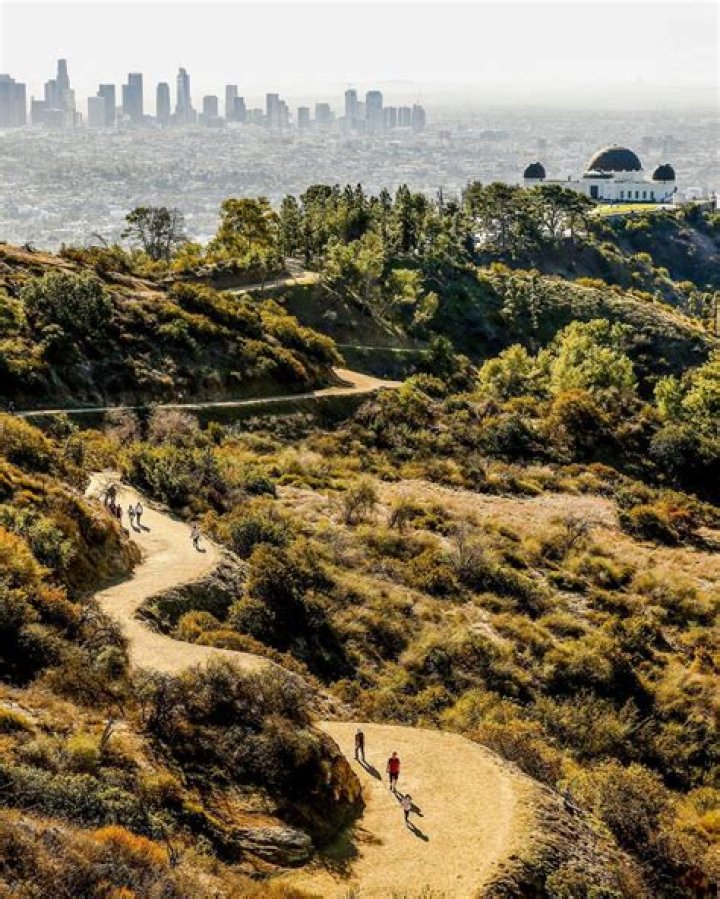 Can I hike in Los Angeles?