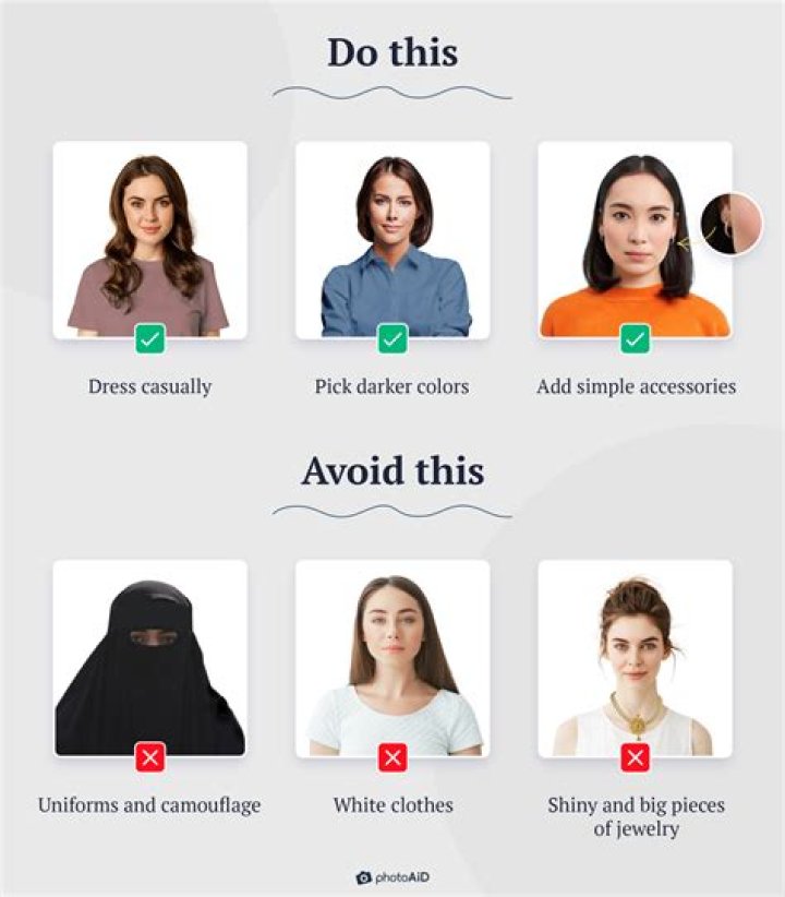 Can I wear makeup for US visa photo?