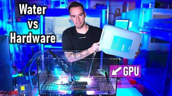 Can the iPhone 8 plus be submerged in water?