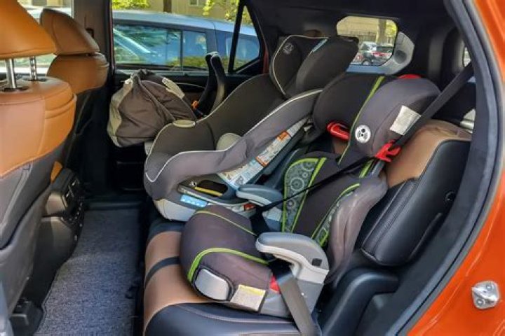 Can you check a car seat in a garbage bag?