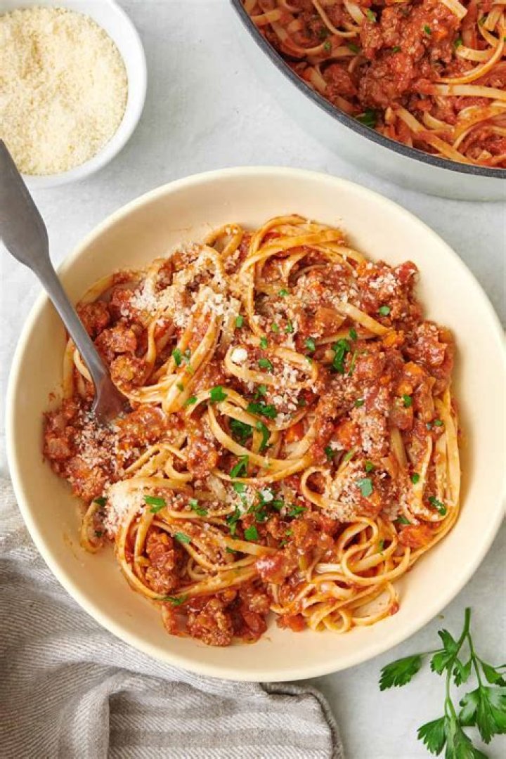 Can you eat spaghetti bolognese on a diet?