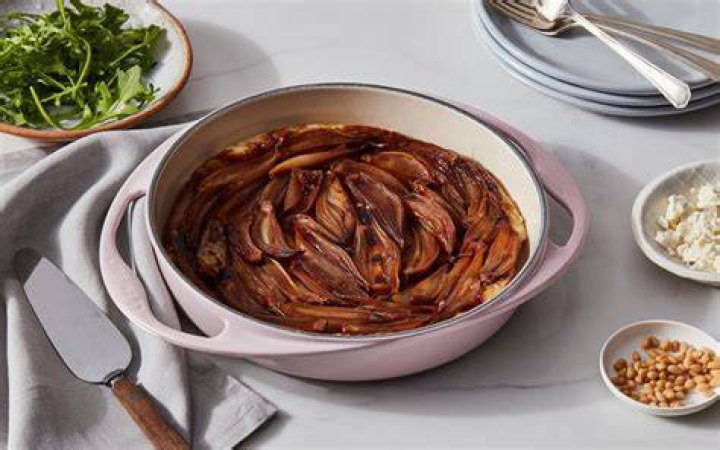 Can you make tarte tatin ahead of time?