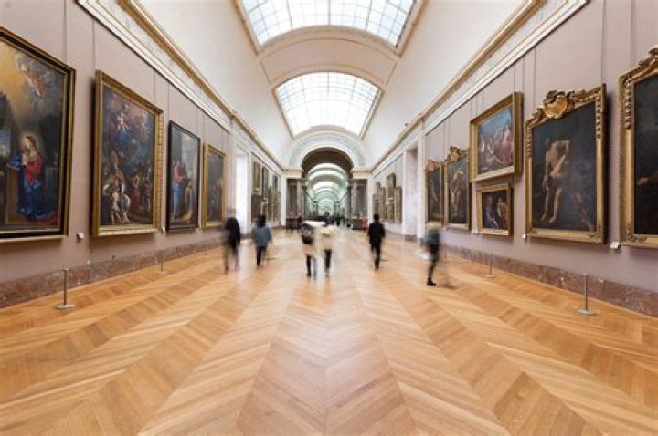 Can you visit the Louvre virtually?