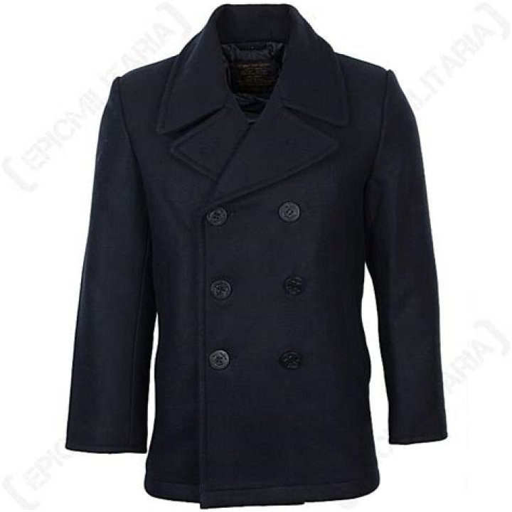 Can you wear a car coat with a suit?