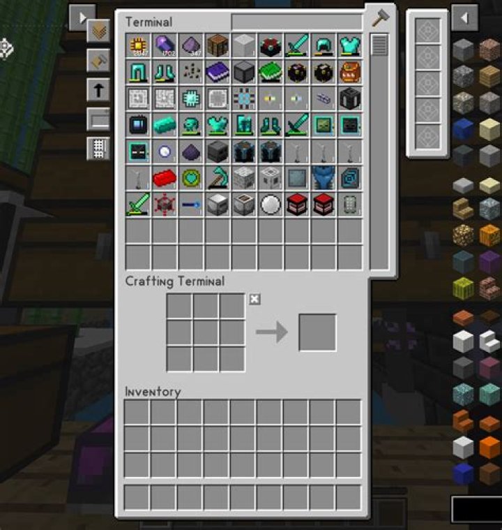 Can Zara hold items?