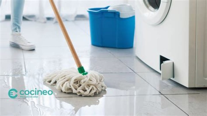 ¿Cómo se debe de usar el agua de tocador?