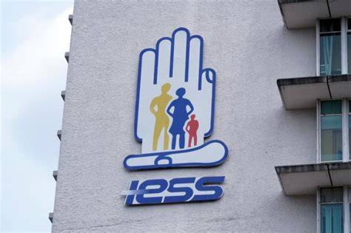 ¿Cómo ver el historial laboral del IESS?