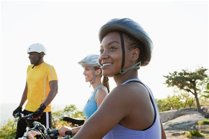 Do bike helmets prevent head injuries?