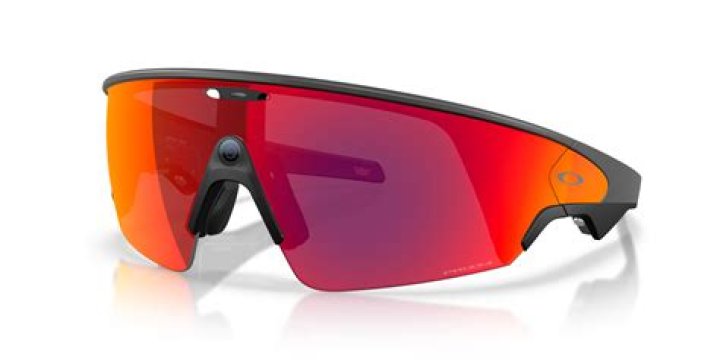 Do Oakley lenses block blue light?