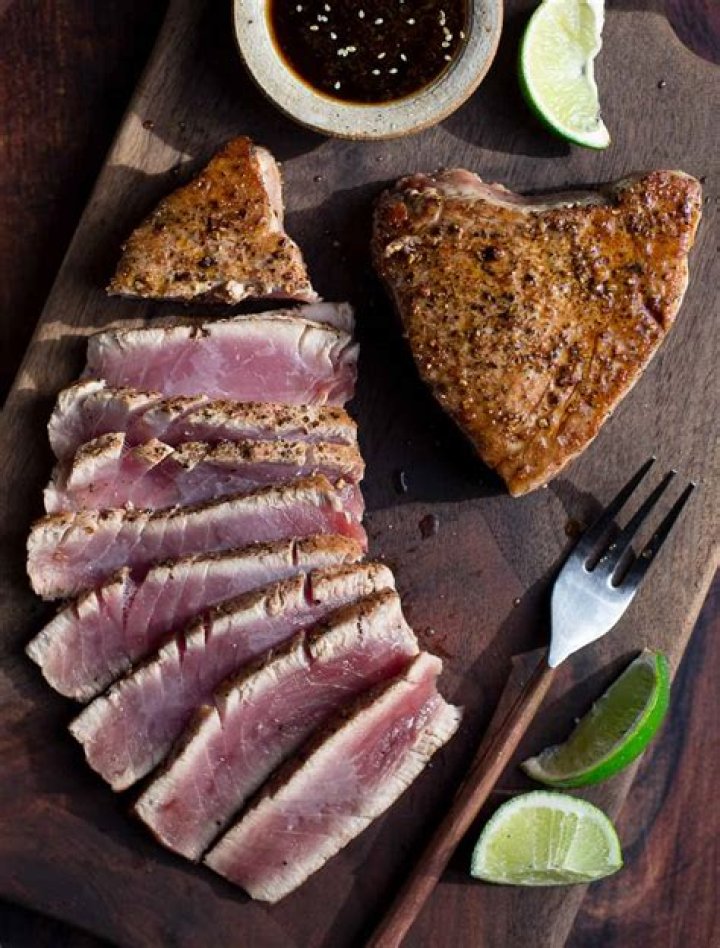 Do you wash tuna before cooking?