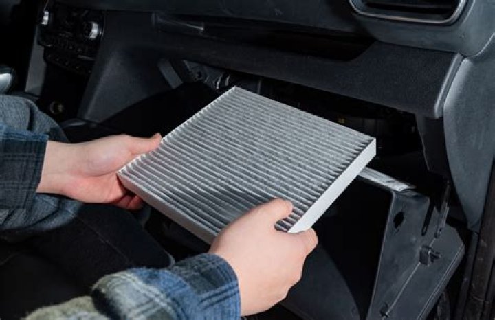 Does a 2014 Ford Focus have a cabin filter?