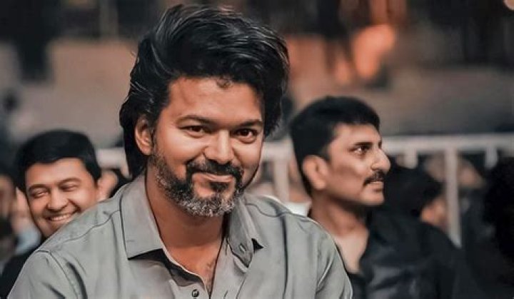 Does actor Vijay have Instagram?
