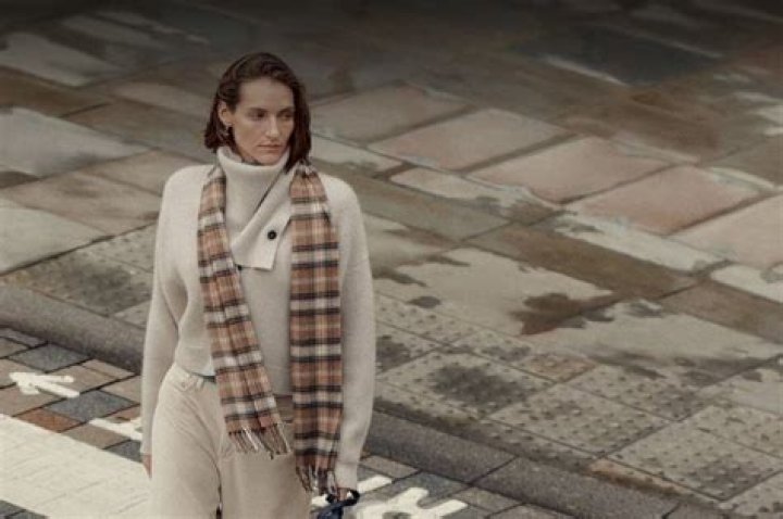 Does Harrods have sales?