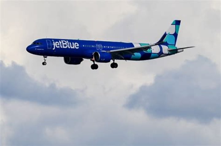 Does Jetblue fly out of Hobby?