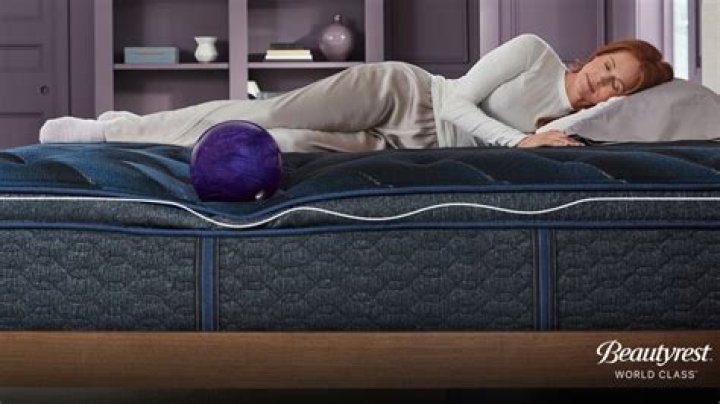 Does Simmons own Beautyrest?