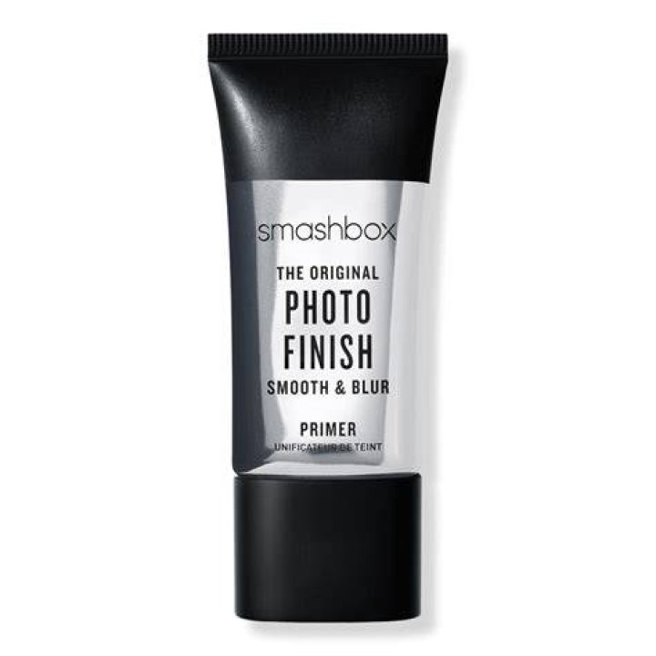 Does Smashbox Photo Finish Primer cause breakouts?