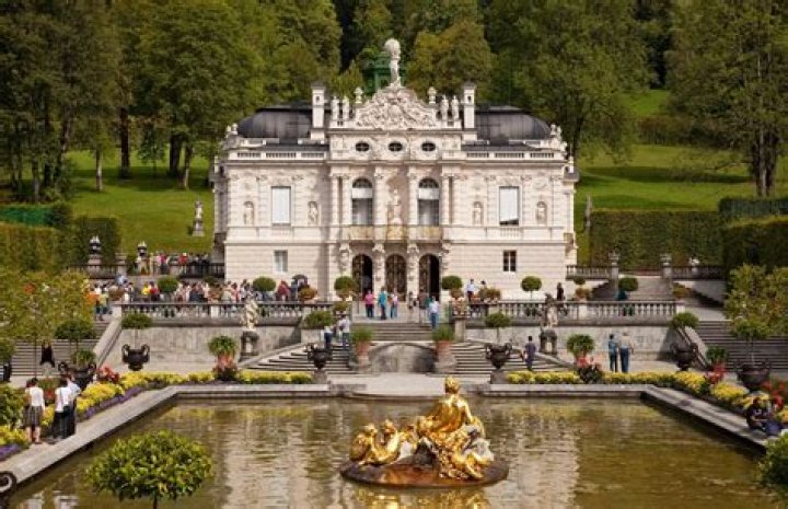 How do I get from Fussen to Salzburg?