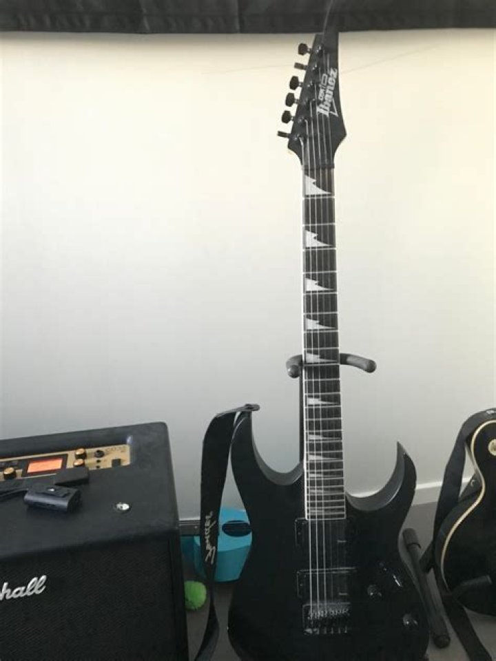How do I know what model my Ibanez is?