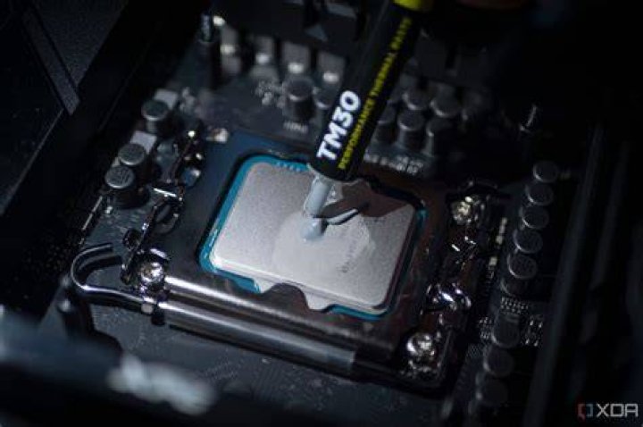 How do I paste in the same place?
