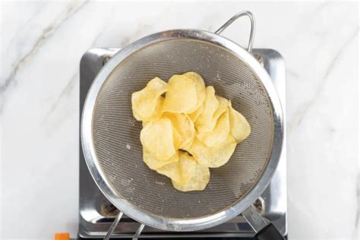 How do they make potato chips?