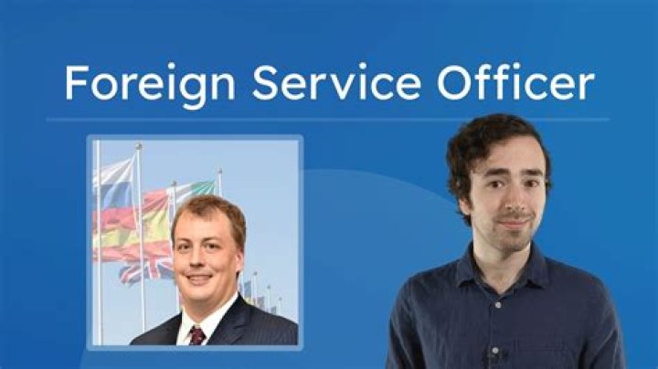 How do you become a US Foreign Service officer?