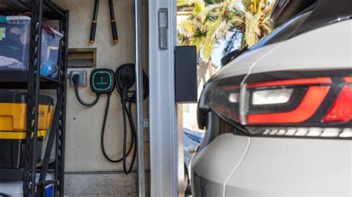 How do you charge a Mercedes electric car?
