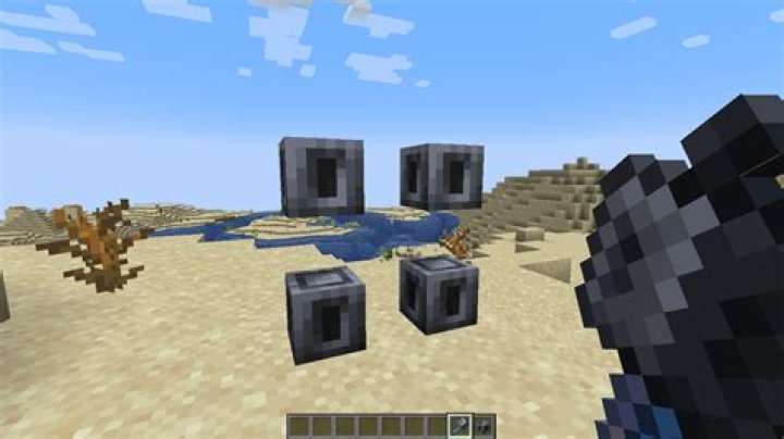 How do you get a stack of 64 in Minecraft Creative?