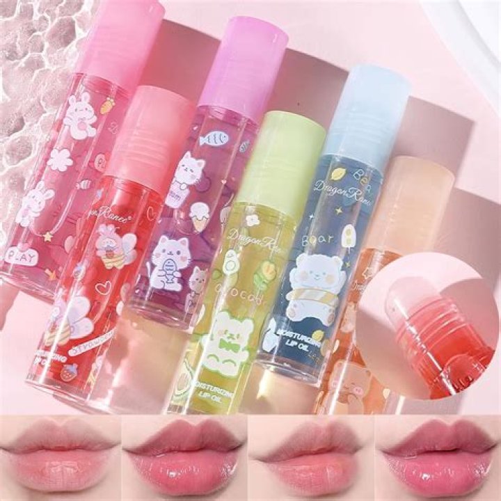 How do you make strawberry flavored lip gloss?