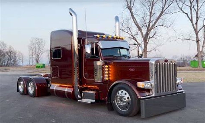 How heavy is a Peterbilt?
