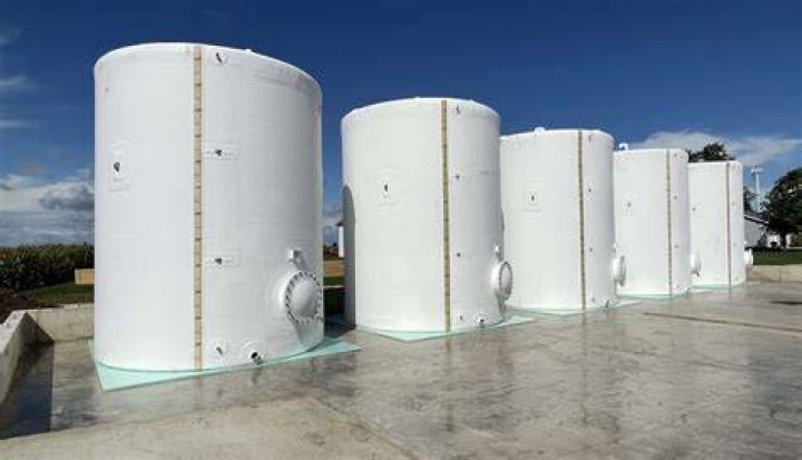 How long do fiberglass tanks last?