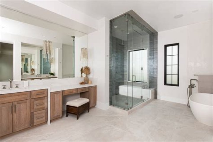 How long does a master bathroom remodel take?
