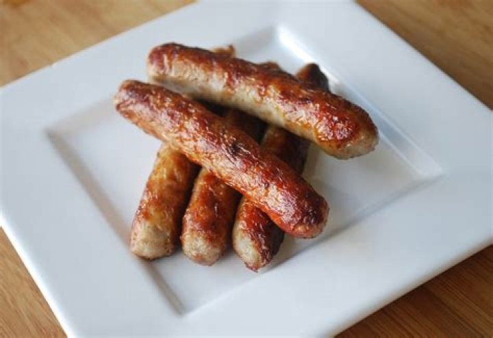 How many calories in a breakfast sausage link?