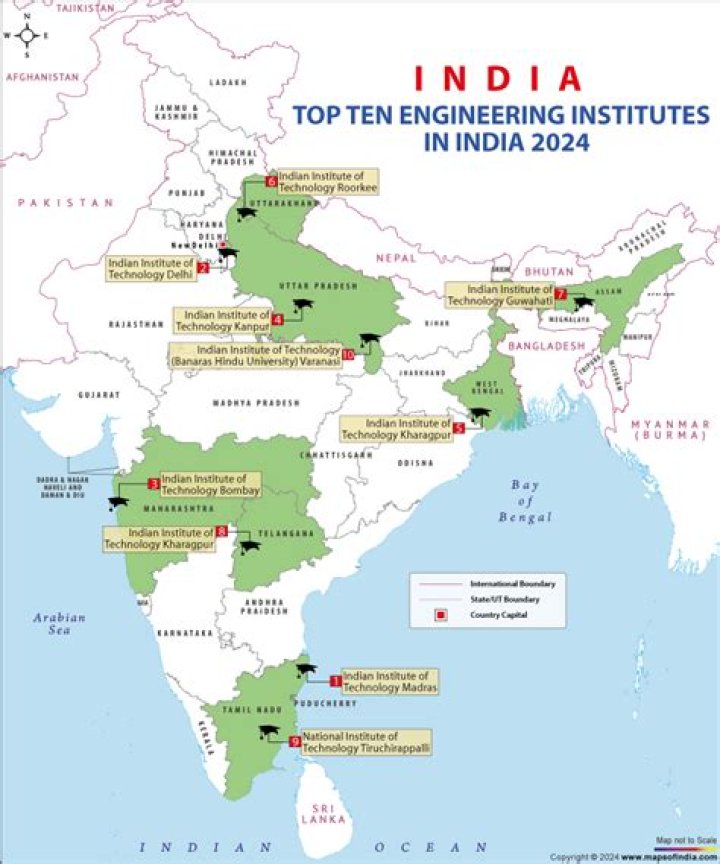How many engineering colleges are there in Indore?