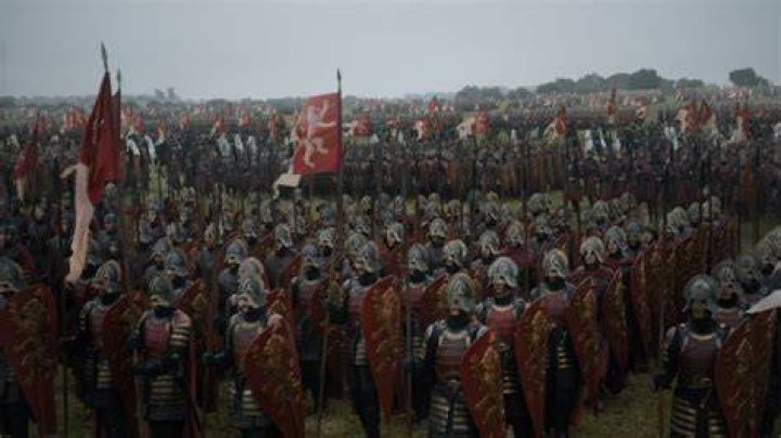 How many soldiers are in the Lannister army?