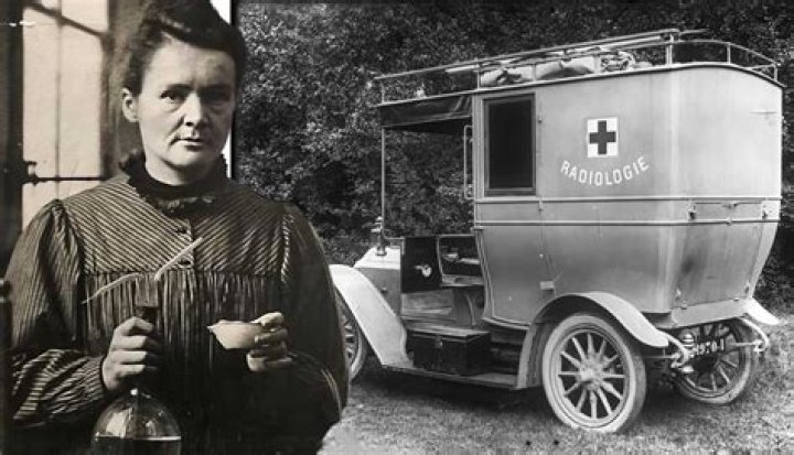 How many soldiers were treated using Marie's Mobile X ray labs during WWI?