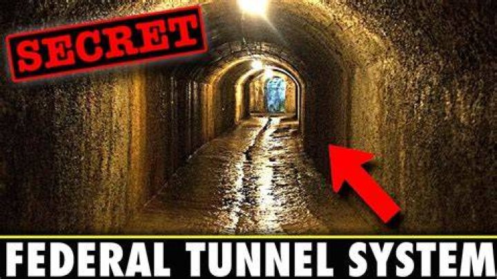 How many tunnels are in and out of Manhattan?