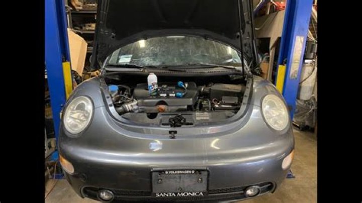 How much does a 2005 VW Bug cost?