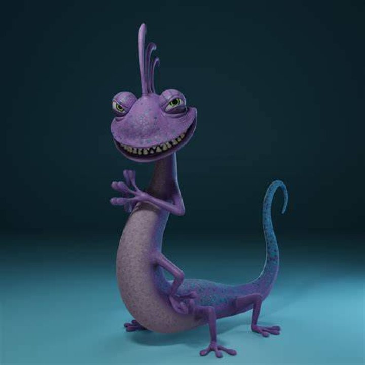 How old is Randall from idols?