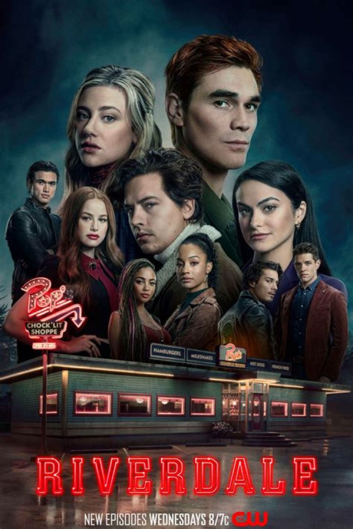 Is Chic in Riverdale Season 3?